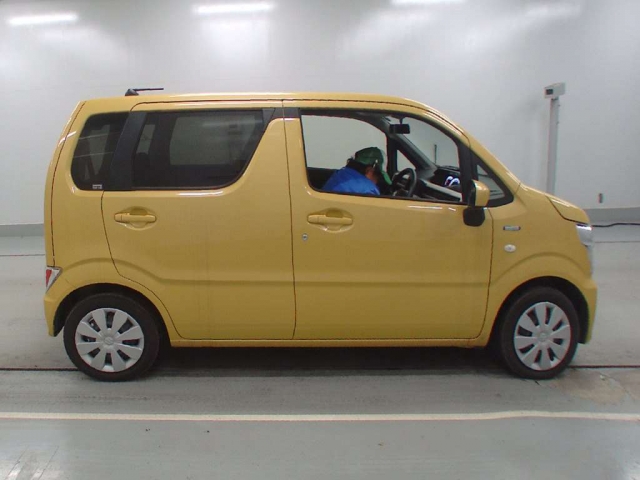 Import and buy SUZUKI WAGON R 2017 from Japan to Nairobi, Kenya