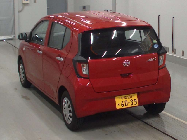 Import and buy DAIHATSU MIRA E S 2018 from Japan to Nairobi, Kenya