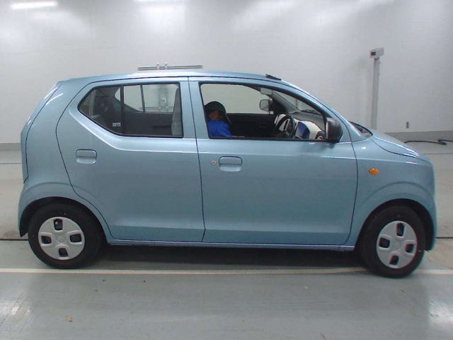 Import and buy SUZUKI ALTO 2017 from Japan to Nairobi, Kenya