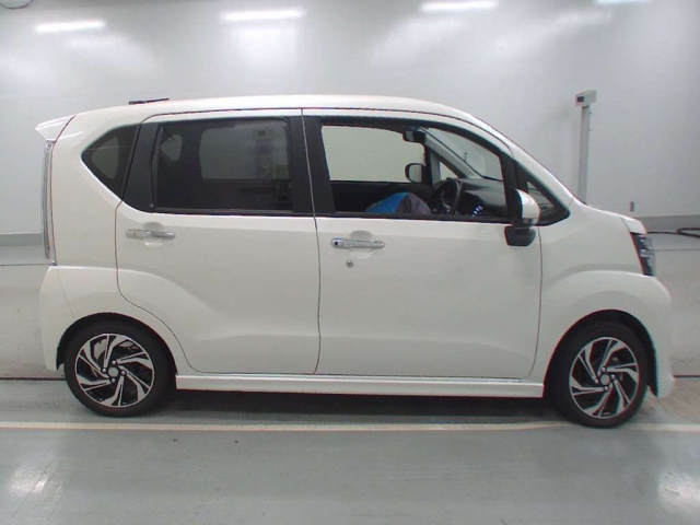 Import and buy DAIHATSU MOVE 2018 from Japan to Nairobi, Kenya