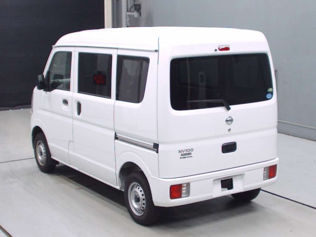 Import and buy NISSAN CLIPPER VAN 2018 from Japan to Nairobi, Kenya