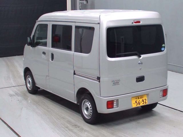 Import and buy NISSAN CLIPPER VAN 2018 from Japan to Nairobi, Kenya