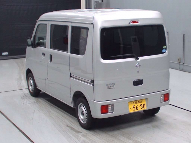 Import and buy NISSAN CLIPPER VAN 2018 from Japan to Nairobi, Kenya