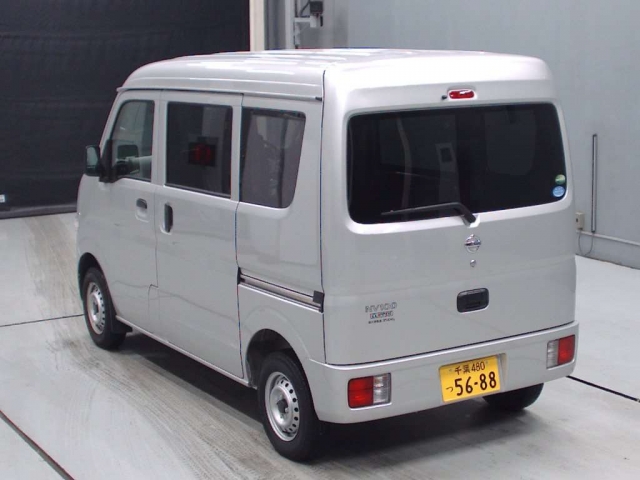 Import and buy NISSAN CLIPPER VAN 2018 from Japan to Nairobi, Kenya