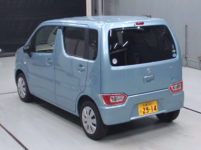 Import and buy SUZUKI WAGON R 2017 from Japan to Nairobi, Kenya