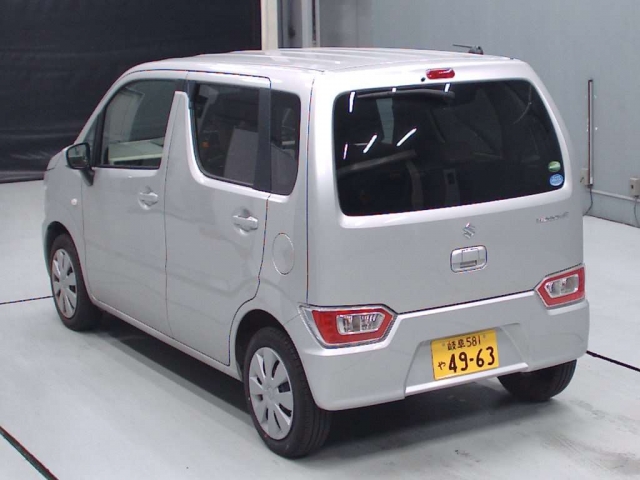 Import and buy SUZUKI WAGON R 2017 from Japan to Nairobi, Kenya