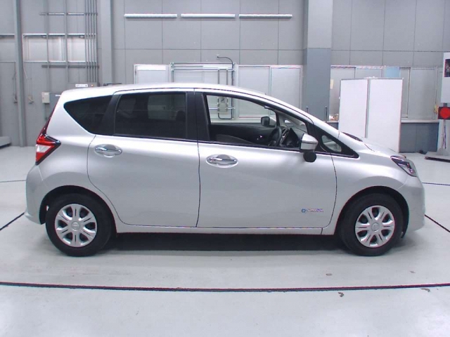 Import and buy NISSAN NOTE 2017 from Japan to Nairobi, Kenya