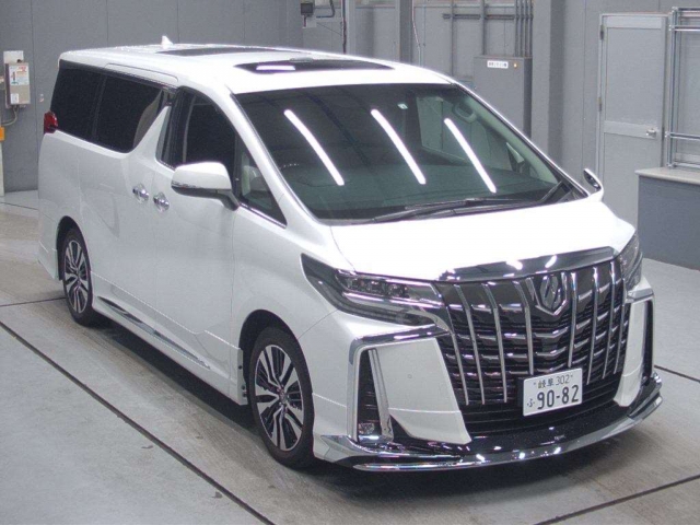 Import and buy TOYOTA ALPHARD 2018 from Japan to Nairobi, Kenya