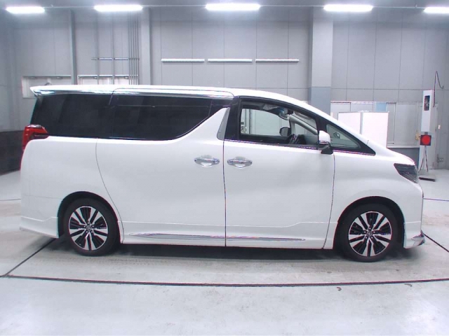 Import and buy TOYOTA ALPHARD 2018 from Japan to Nairobi, Kenya