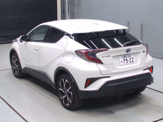 Import and buy TOYOTA C-HR 2017 from Japan to Nairobi, Kenya