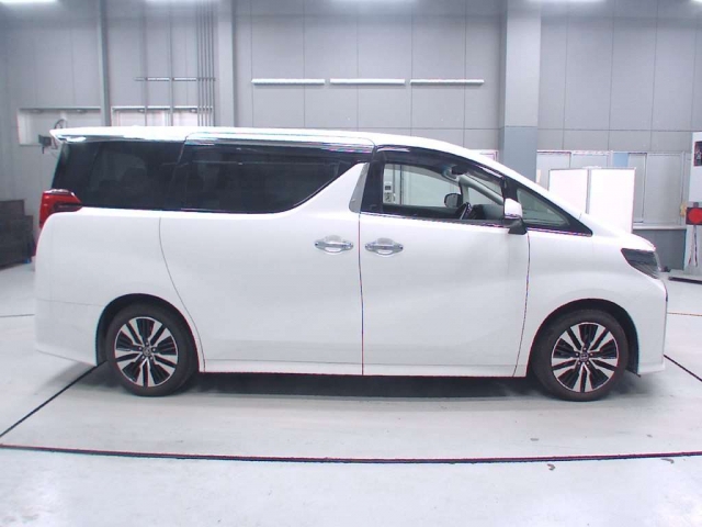 Import and buy TOYOTA ALPHARD 2018 from Japan to Nairobi, Kenya