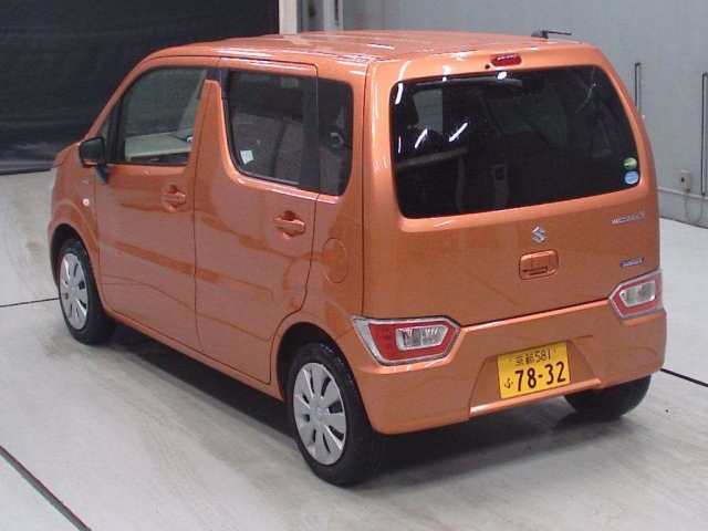 Import and buy SUZUKI WAGON R 2017 from Japan to Nairobi, Kenya