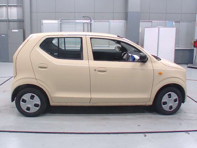 Import and buy SUZUKI ALTO 2018 from Japan to Nairobi, Kenya