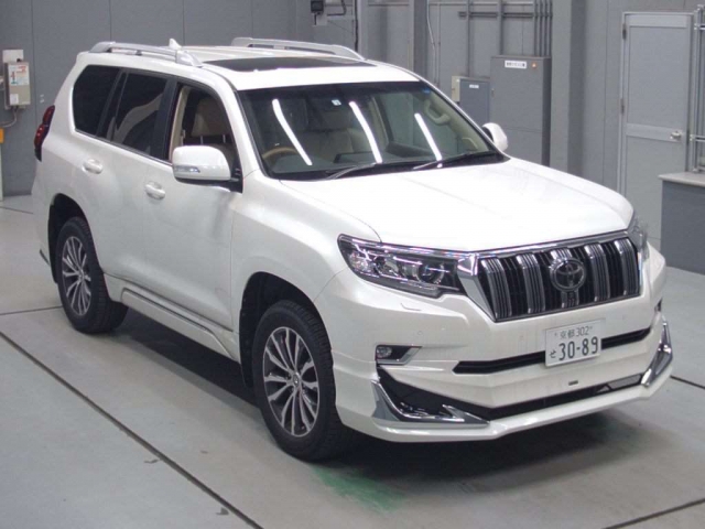 Import and buy TOYOTA LAND CRUISER PRADO 2018 from Japan to Nairobi, Kenya