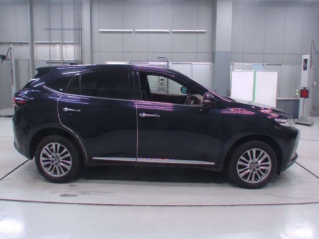 Import and buy TOYOTA HARRIER 2017 from Japan to Nairobi, Kenya