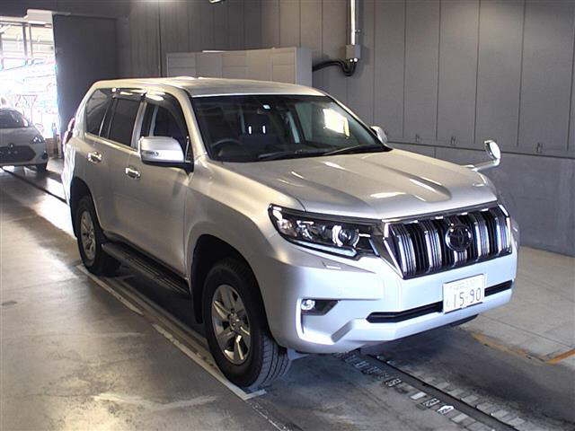 Import and buy TOYOTA LAND CRUISER PRADO 2018 from Japan to Nairobi, Kenya