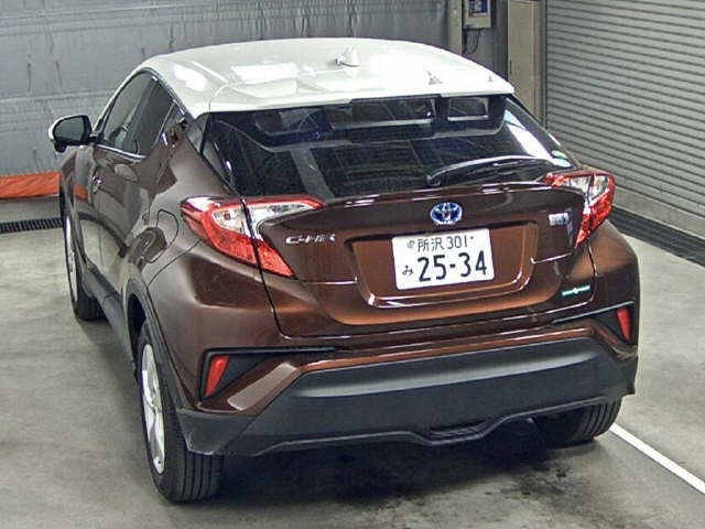 Import and buy TOYOTA C-HR 2017 from Japan to Nairobi, Kenya