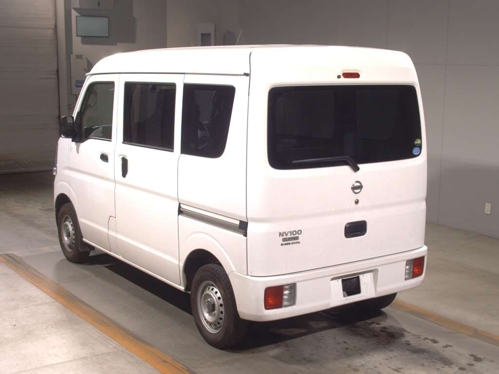 Import and buy NISSAN NV100 CLIPPER 2018 from Japan to Nairobi, Kenya