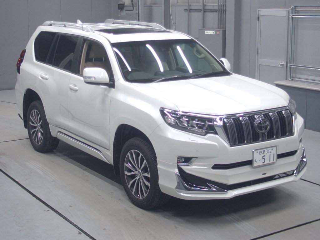 Import and buy TOYOTA LAND CRUISER PRADO 2018 from Japan to Nairobi, Kenya