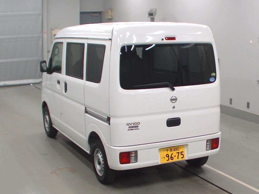 Import and buy NISSAN NV100 CLIPPER 2018 from Japan to Nairobi, Kenya