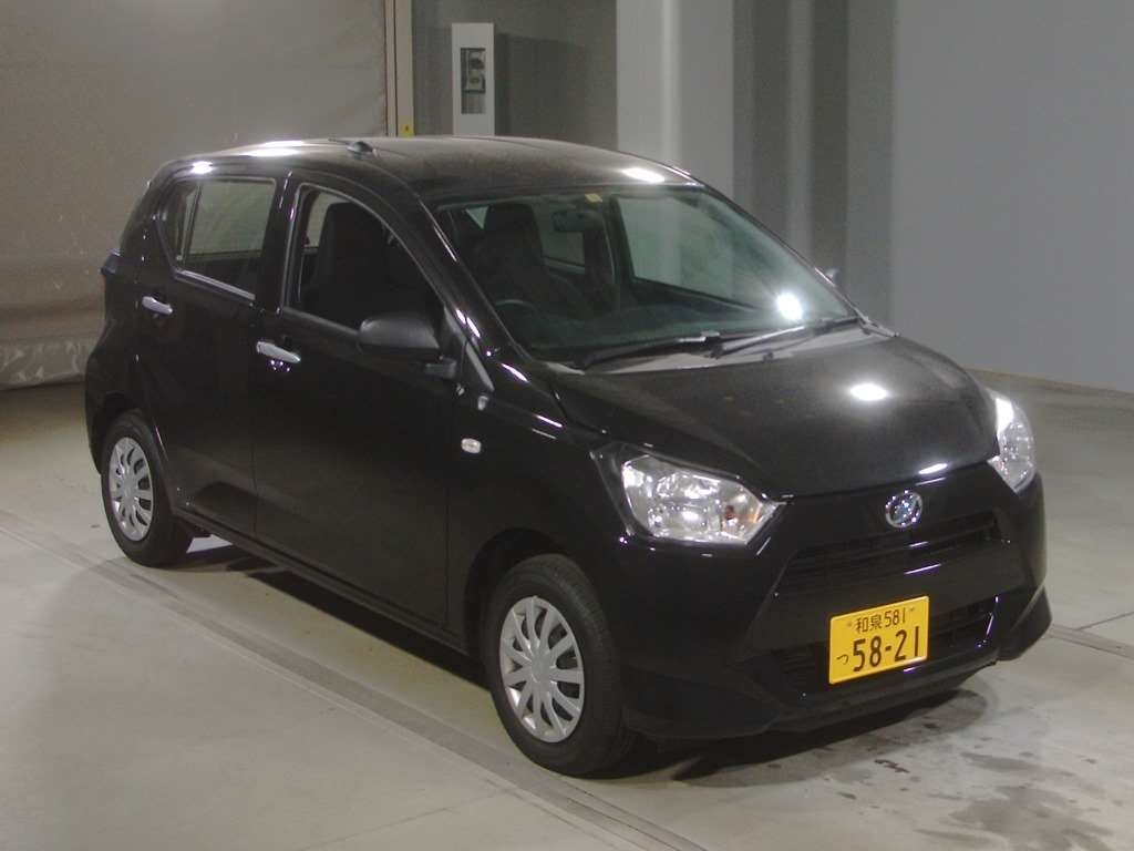 Import and buy DAIHATSU MIRA E S 2017 from Japan to Nairobi, Kenya