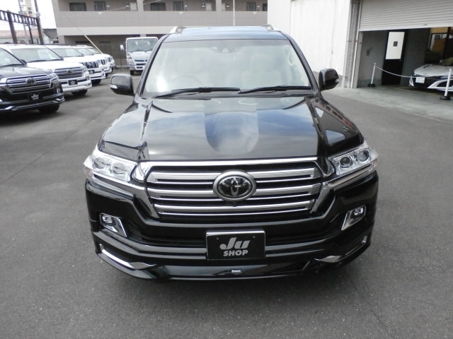 Import and buy TOYOTA LAND CRUISER 2017 from Japan to Nairobi, Kenya