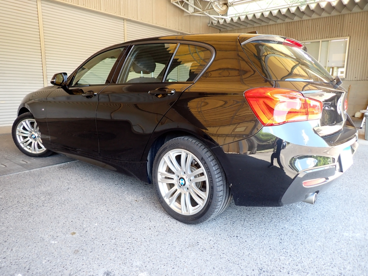 Import and buy BMW 1 SERIES 2017 from Japan to Nairobi, Kenya