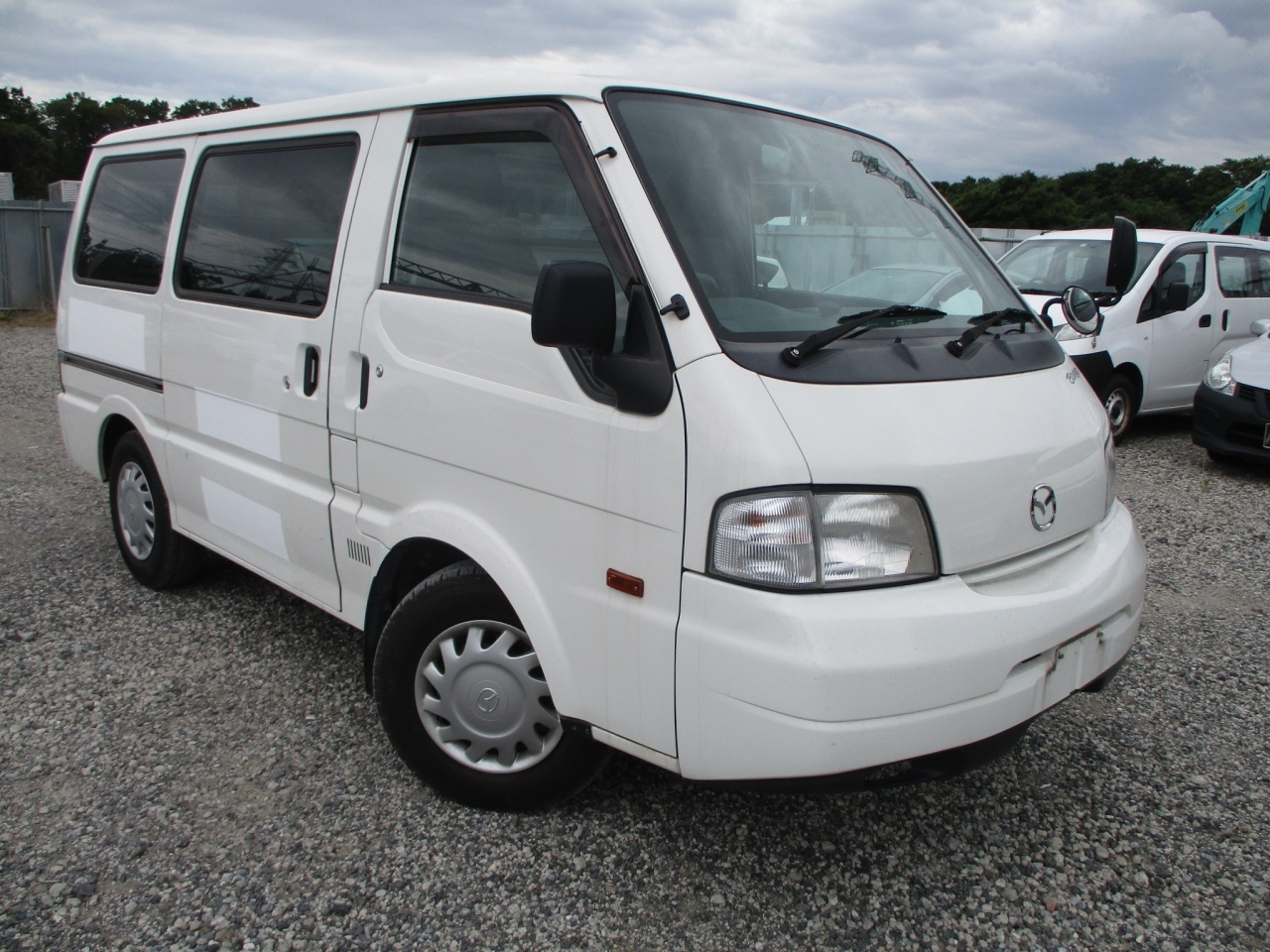 Import and buy MAZDA BONGO VAN 2019 from Japan to Nairobi, Kenya