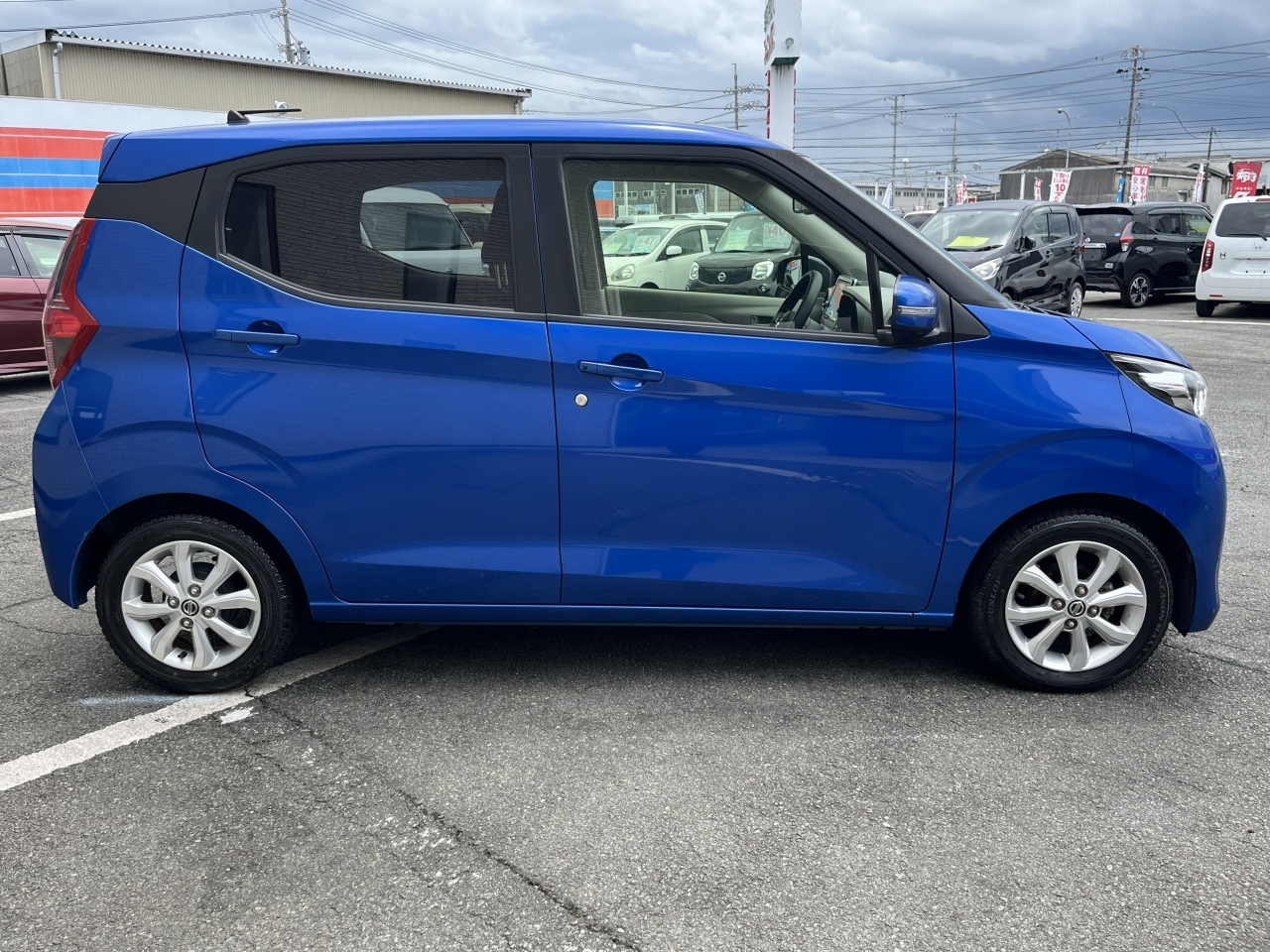 Import and buy NISSAN DAYZ 2019 from Japan to Nairobi, Kenya