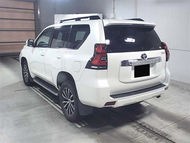 Import and buy TOYOTA LAND CRUISER PRADO 2020 from Japan to Nairobi, Kenya