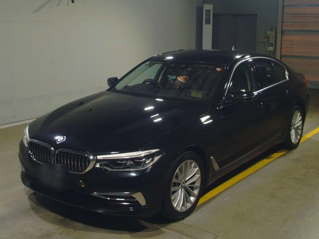 Import and buy BMW 5 SERIES 2018 from Japan to Nairobi, Kenya