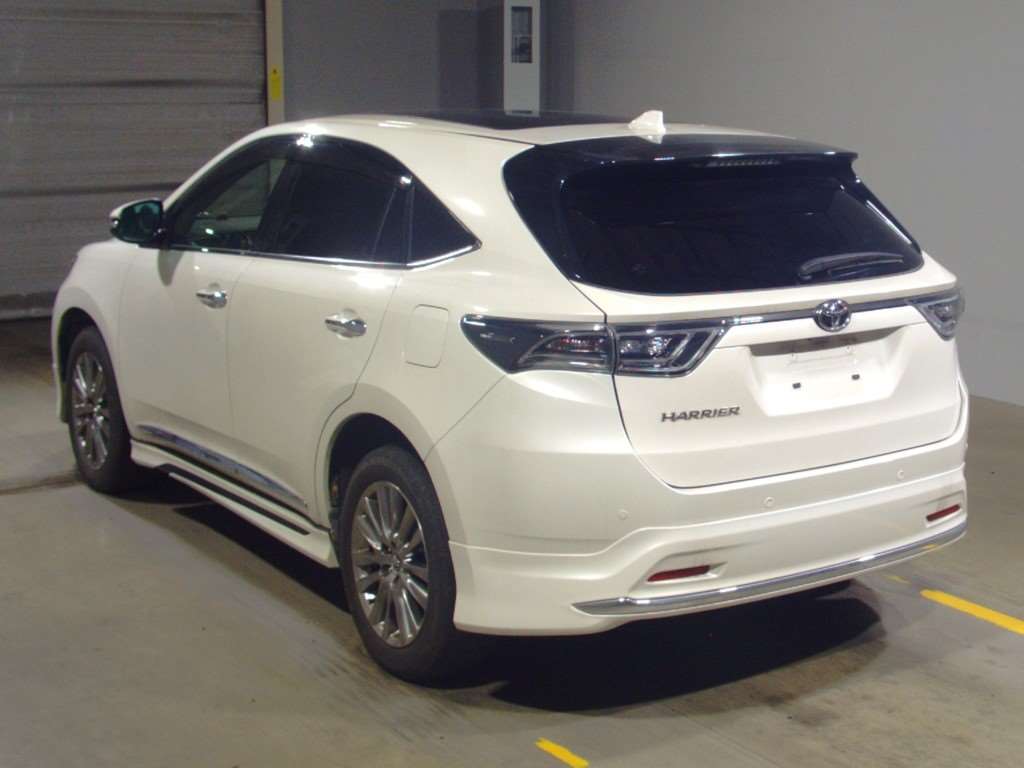 Import and buy TOYOTA HARRIER 2017 from Japan to Nairobi, Kenya