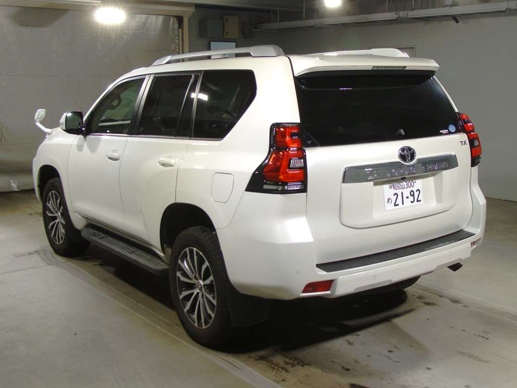 Import and buy TOYOTA LAND CRUISER PRADO 2019 from Japan to Nairobi, Kenya