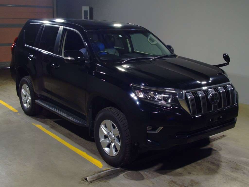 Import and buy TOYOTA LAND CRUISER PRADO 2018 from Japan to Nairobi, Kenya