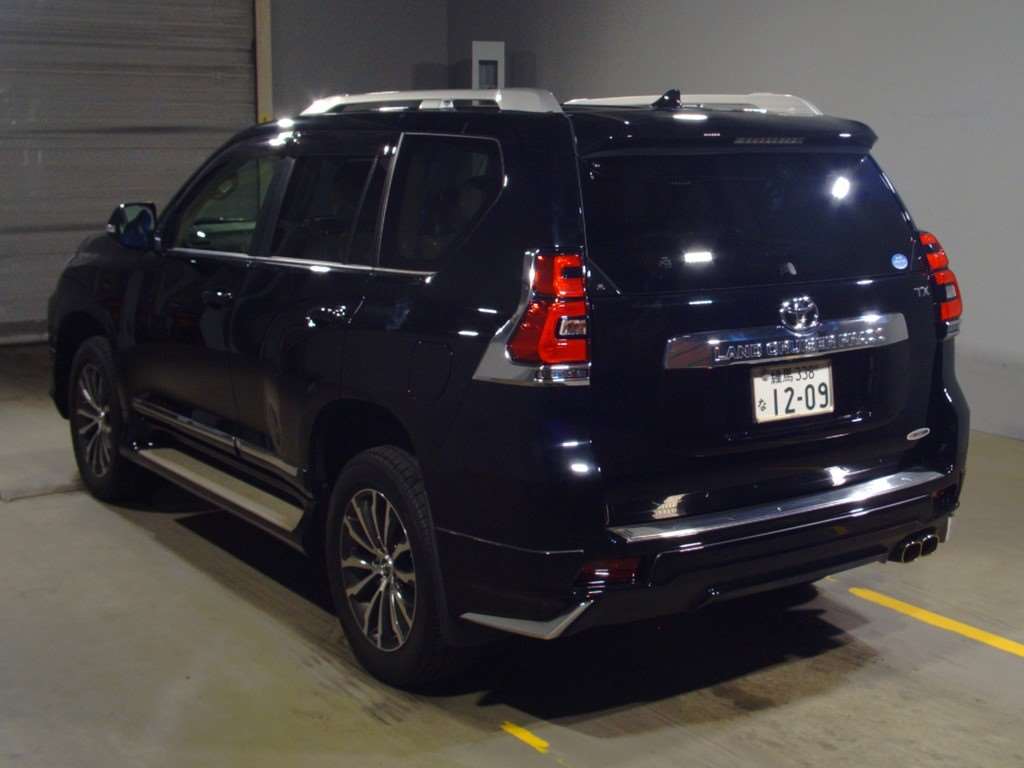 Import and buy TOYOTA LAND CRUISER PRADO 2018 from Japan to Nairobi, Kenya