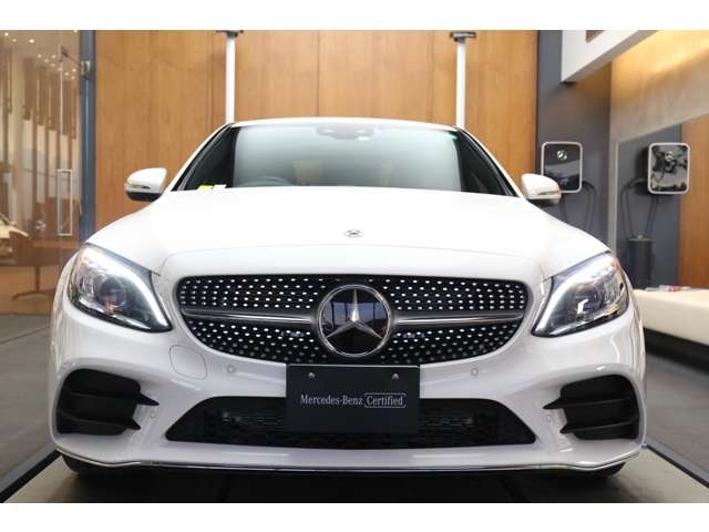 Import and buy MERCEDES BENZ C CLASS 2019 from Japan to Nairobi, Kenya