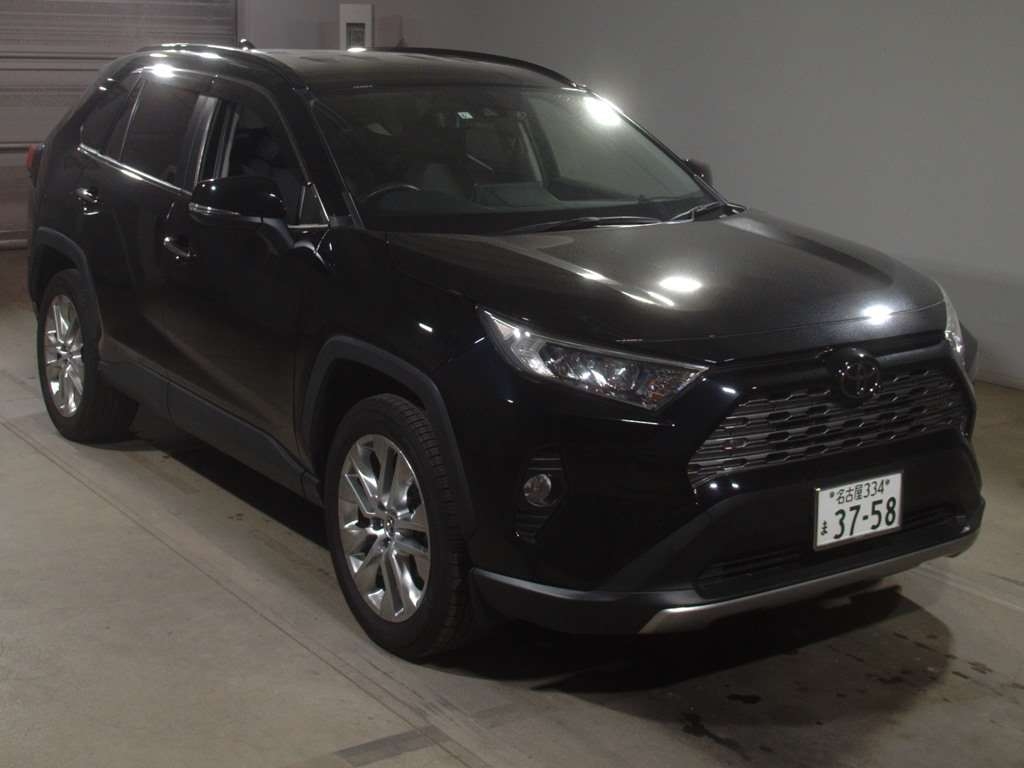 Import and buy TOYOTA RAV4 2019 from Japan to Nairobi, Kenya