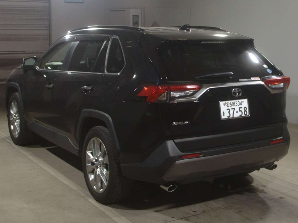 Import and buy TOYOTA RAV4 2019 from Japan to Nairobi, Kenya