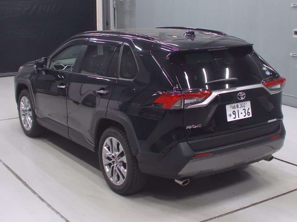 Import and buy TOYOTA RAV4 2019 from Japan to Nairobi, Kenya