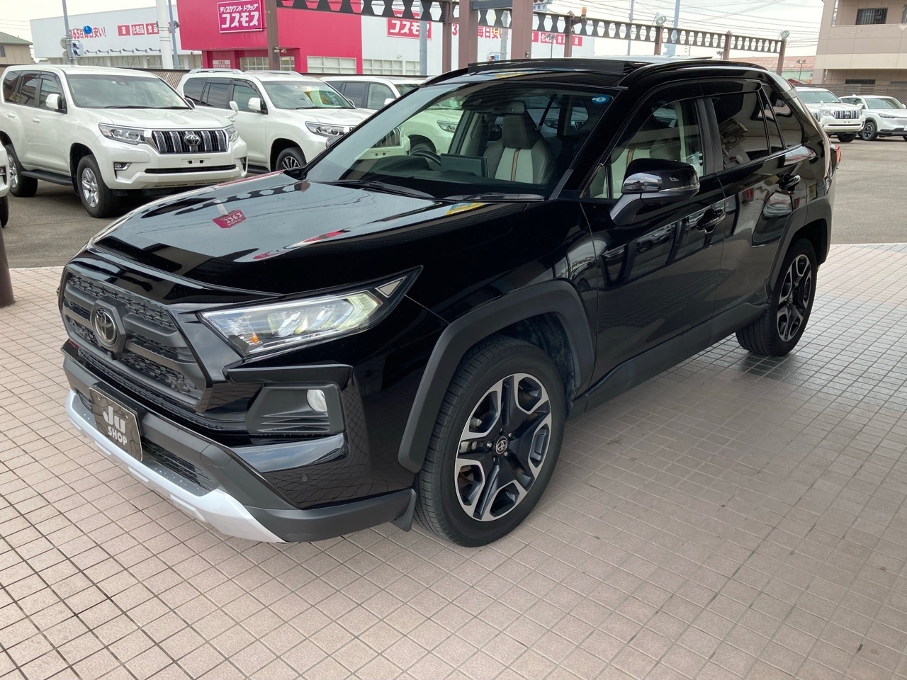 Import and buy TOYOTA RAV4 2020 from Japan to Nairobi, Kenya