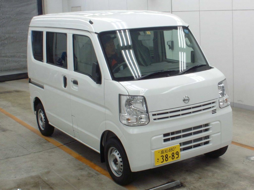 Import and buy NISSAN CLIPPER VAN 2018 from Japan to Nairobi, Kenya