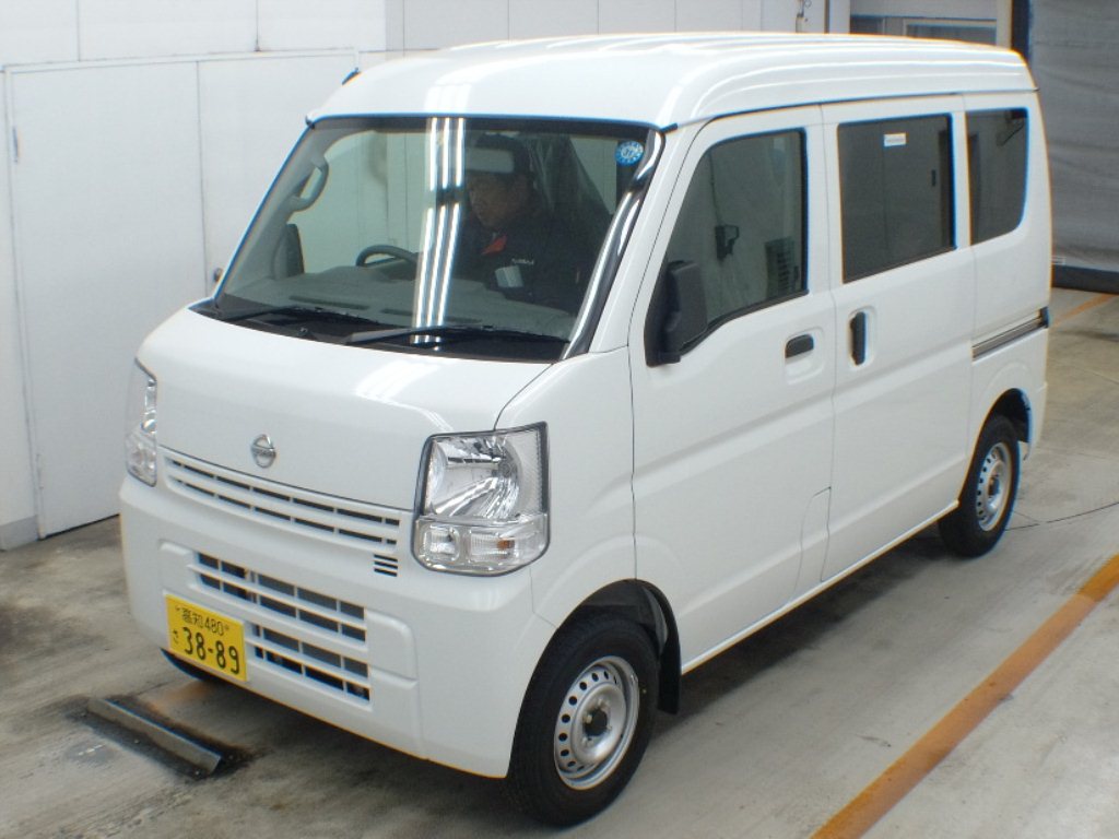 Import and buy NISSAN CLIPPER VAN 2018 from Japan to Nairobi, Kenya