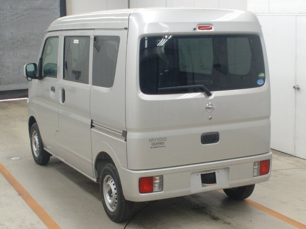 Import and buy NISSAN CLIPPER VAN 2018 from Japan to Nairobi, Kenya