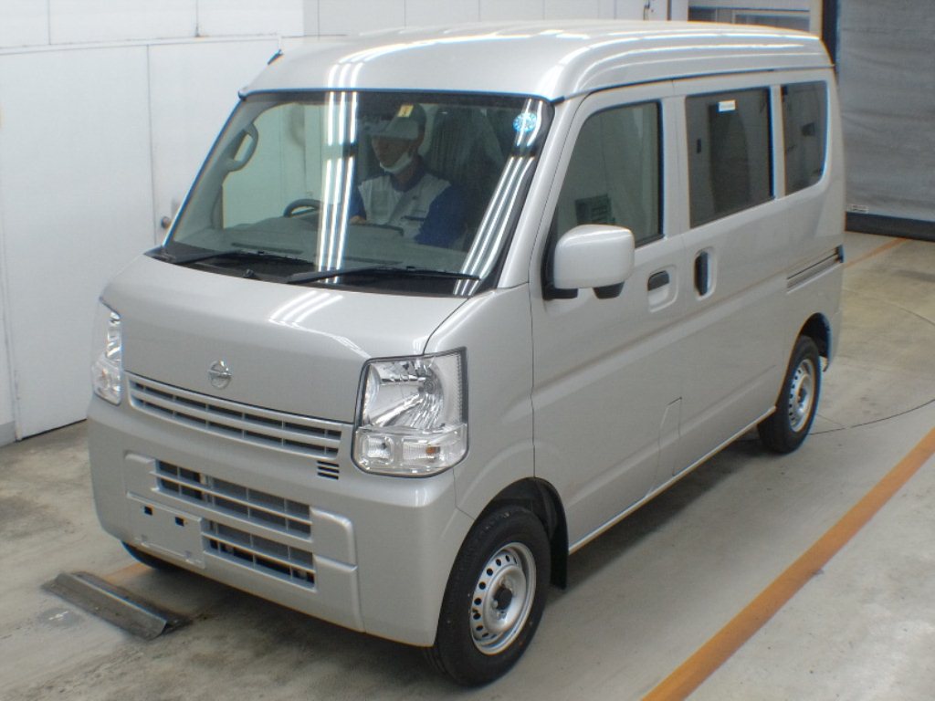 Import and buy NISSAN CLIPPER VAN 2018 from Japan to Nairobi, Kenya