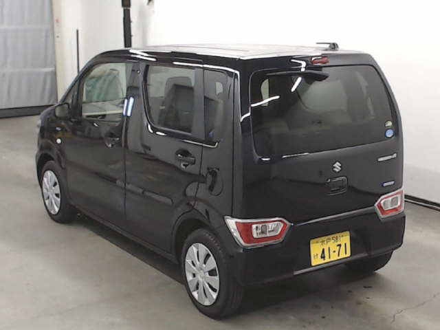 Import and buy SUZUKI WAGON R 2017 from Japan to Nairobi, Kenya