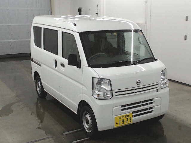 Import and buy NISSAN CLIPPER VAN 2017 from Japan to Nairobi, Kenya