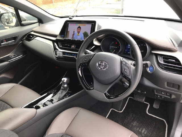 Import and buy TOYOTA C-HR 2018 from Japan to Nairobi, Kenya