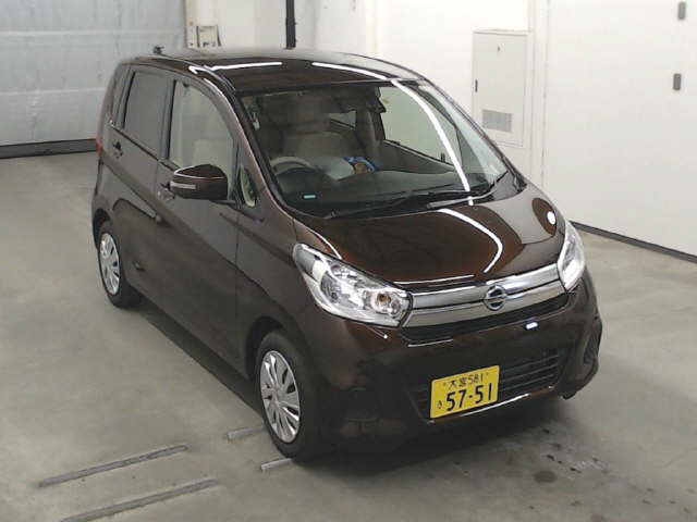 Import and buy NISSAN DAYZ 2017 from Japan to Nairobi, Kenya