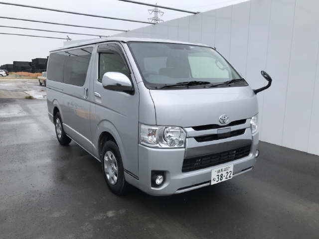 Import and buy TOYOTA HIACE VAN 2017 from Japan to Nairobi, Kenya