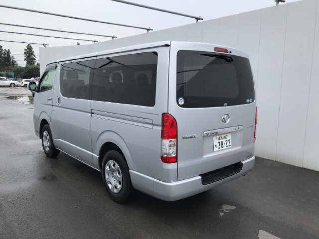 Import and buy TOYOTA HIACE VAN 2017 from Japan to Nairobi, Kenya